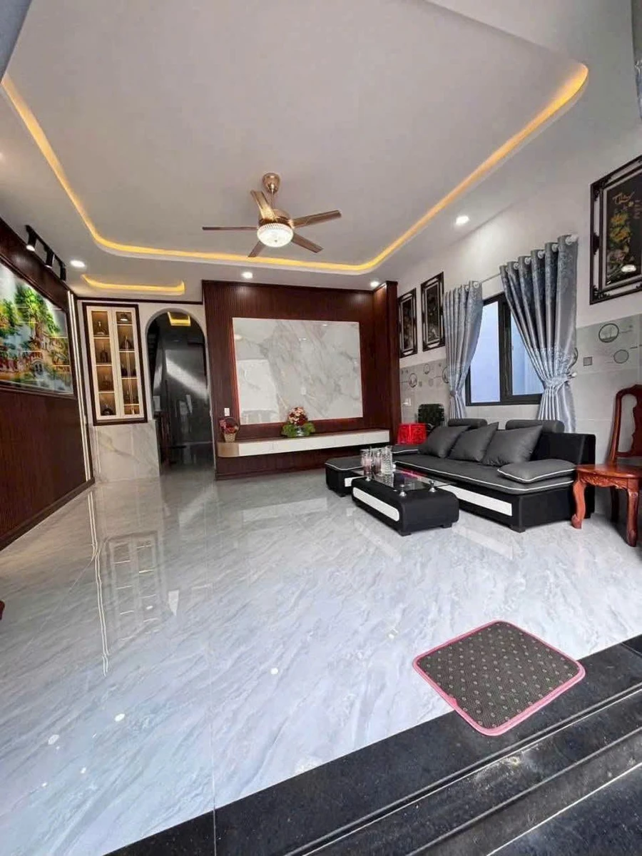 Bán nhà Trung Mỹ Tây, 67m², 3PN, 4.368 tỷ - Ảnh 1