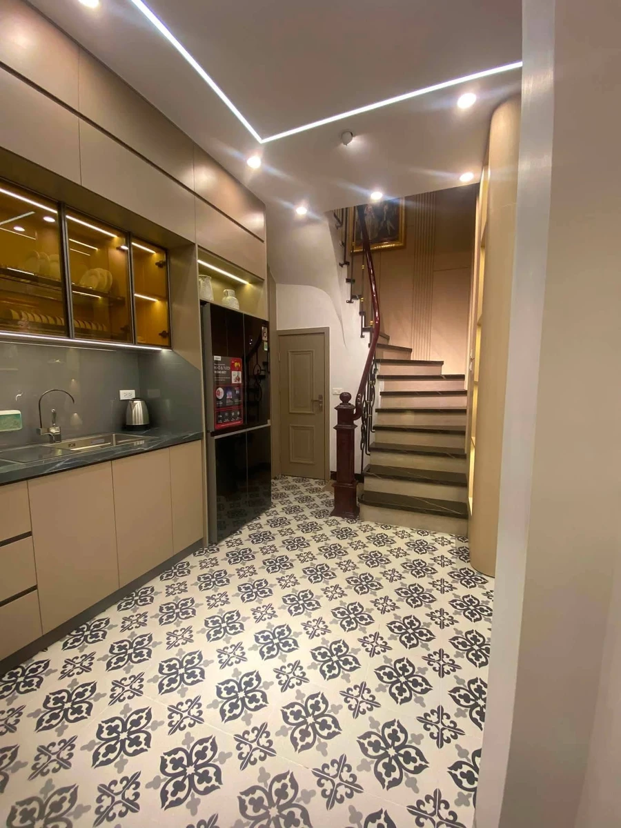 Nhà bán 35m2 6 tầng Thái Thịnh Hà Nội 8.1 tỷ - Ảnh thu nhỏ 2