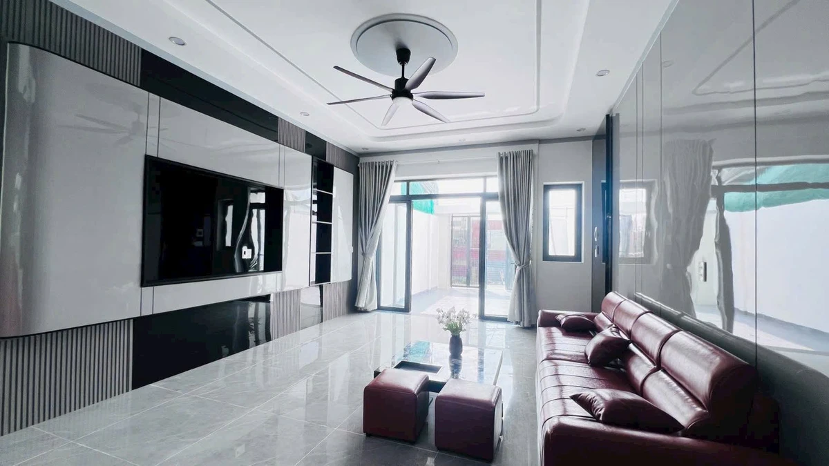 Bán nhà 1 trệt 1 lầu sổ riêng, mặt tiền kinh doanh 140m² Bình Dương - Ảnh thu nhỏ 4