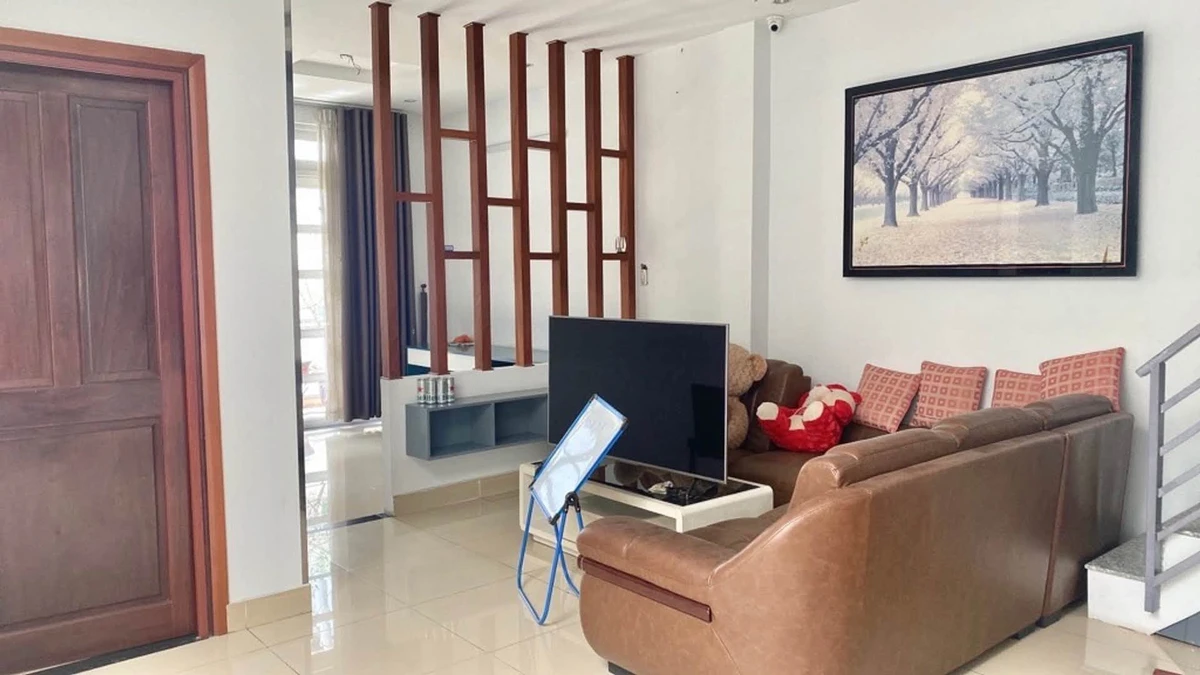 Bán biệt thự 8x19, 3 tầng có sân vườn đường Võ Thành Trang, P. Bảy Hiền, Tân Bình - Ảnh thu nhỏ 4