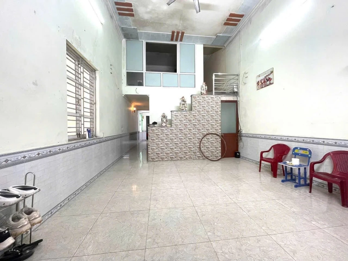 Cho thuê nhà 2 tầng 3PN, 120m² Quỳnh Cư, Hồng Bàng - Ảnh 1