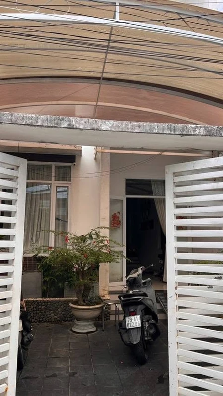 Bán nhà 2 tầng 123.6m² 3 PN gần chợ Chiều Nha Trang 3.4 tỷ