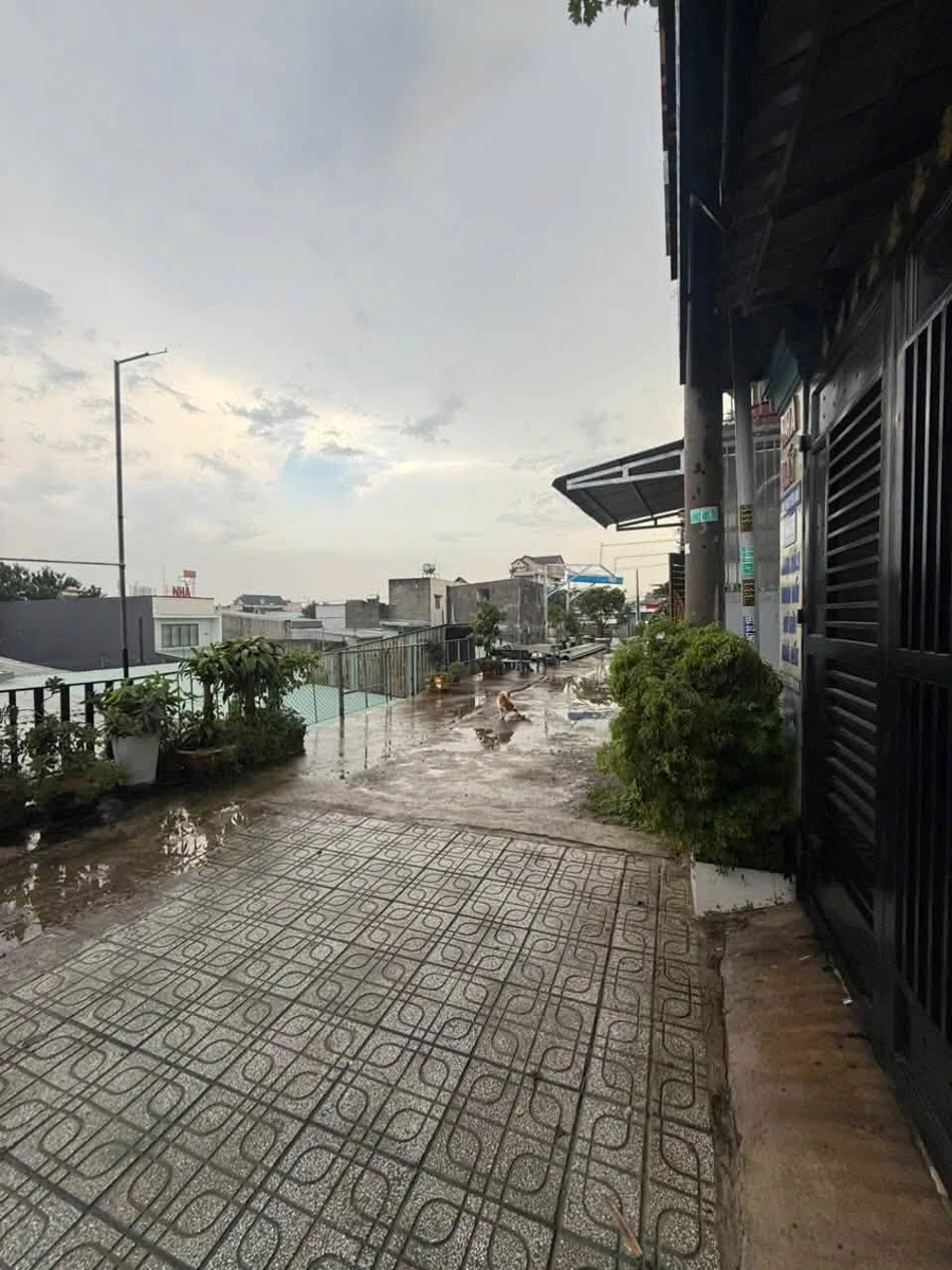 Bán nhà 1 trệt 1 lầu 120m², 4 phòng ngủ, giá 3,99 tỷ tại Tân Đông Hiệp, Dĩ An - Ảnh thu nhỏ 3
