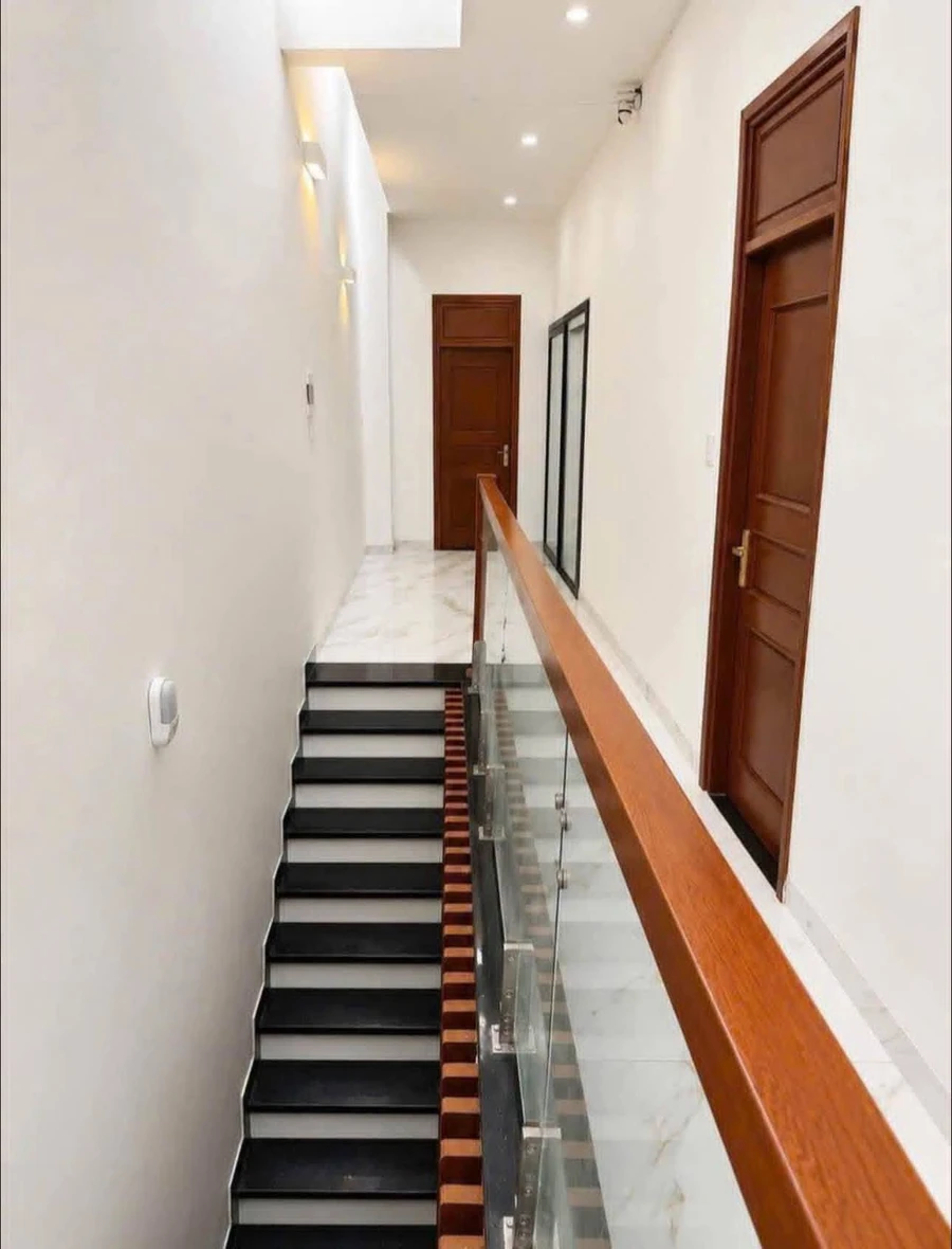 Bán nhà mặt tiền Nguyễn Thị Minh Khai 116m2, 10,5 tỷ - Ảnh thu nhỏ 4