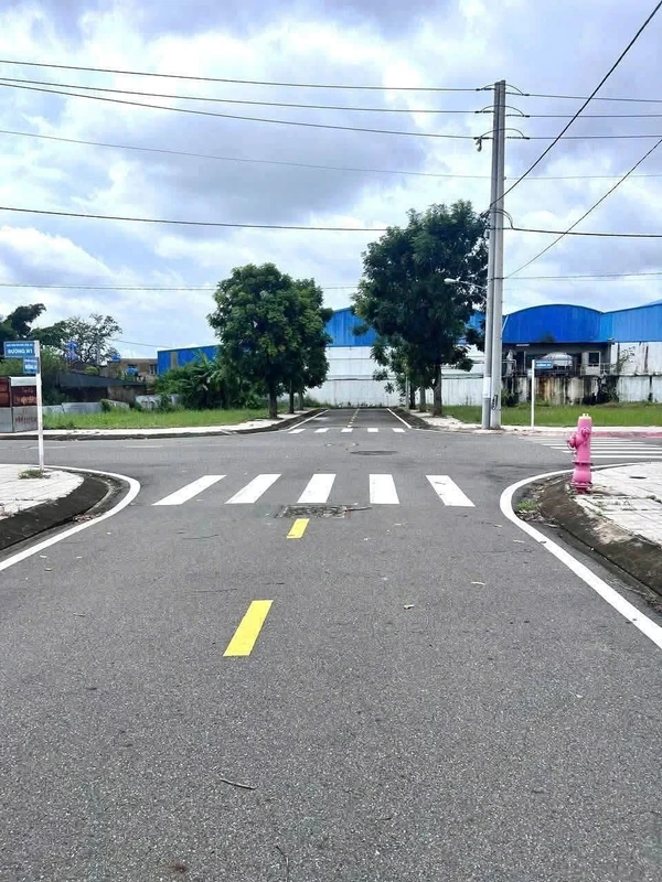 Bán nền đất thổ cư 4x16m sổ hồng riêng giá 890 triệu tại Đức Hòa, Tây Ninh