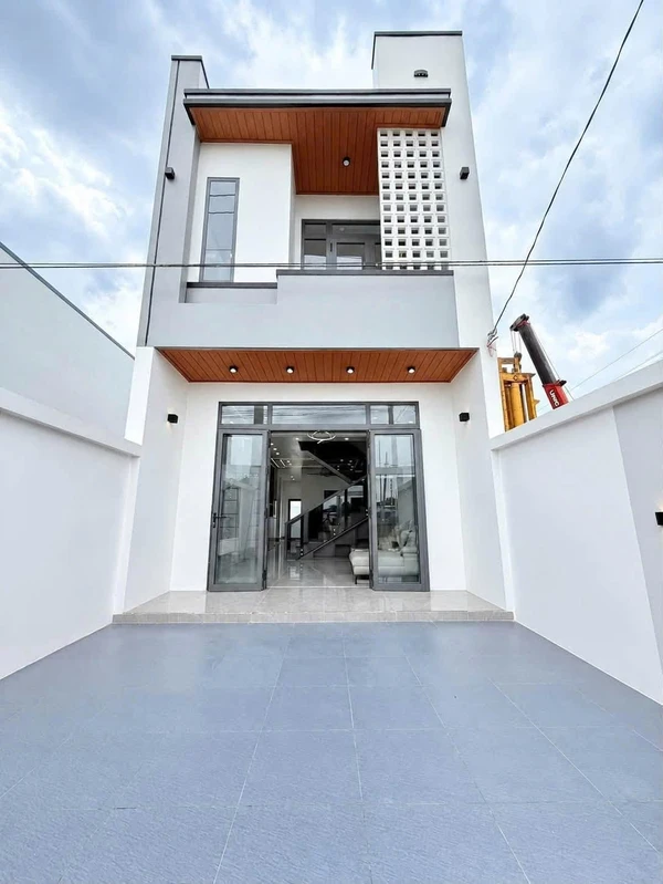 Nhà bán 1 lầu 3 phòng ngủ 103m2 Cần Giuộc, sát TP.HCM