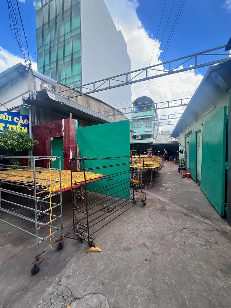 Bán nhà mặt tiền Tỉnh Lộ 10 Bình Tân 162m2, 18 tỷ - Ảnh thu nhỏ 3