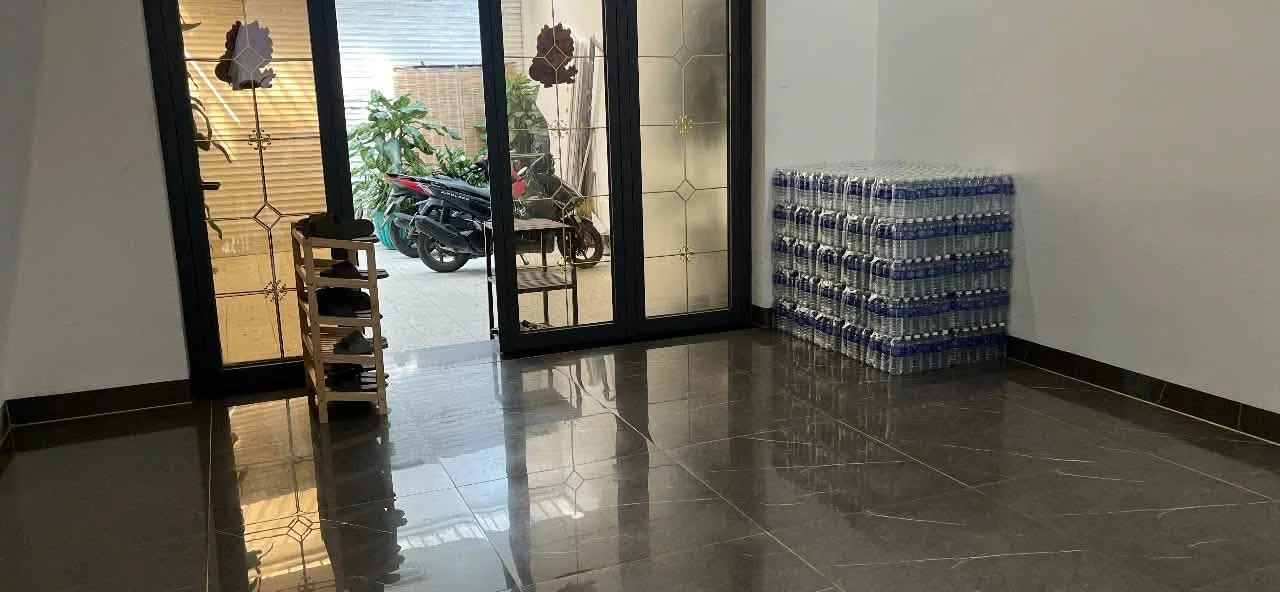 Bán nhà 2 mặt tiền 150m2 trung tâm Dĩ An, đang khai thác homestay, giá 6,5 tỷ - Ảnh 1