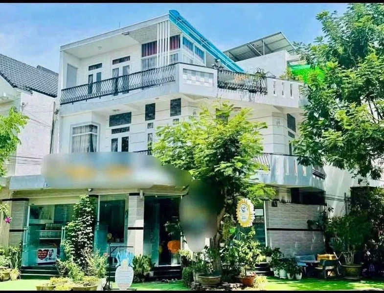 Bán nhà 1 trệt 2 lầu góc 2 mặt tiền Phan Thiết 220m2, 7 tỷ