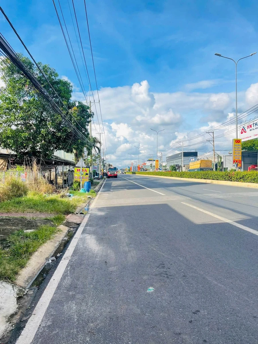 Bán mặt bằng 70m2 mặt tiền QL13 Chơn Thành 7 tỷ - Ảnh thu nhỏ 4