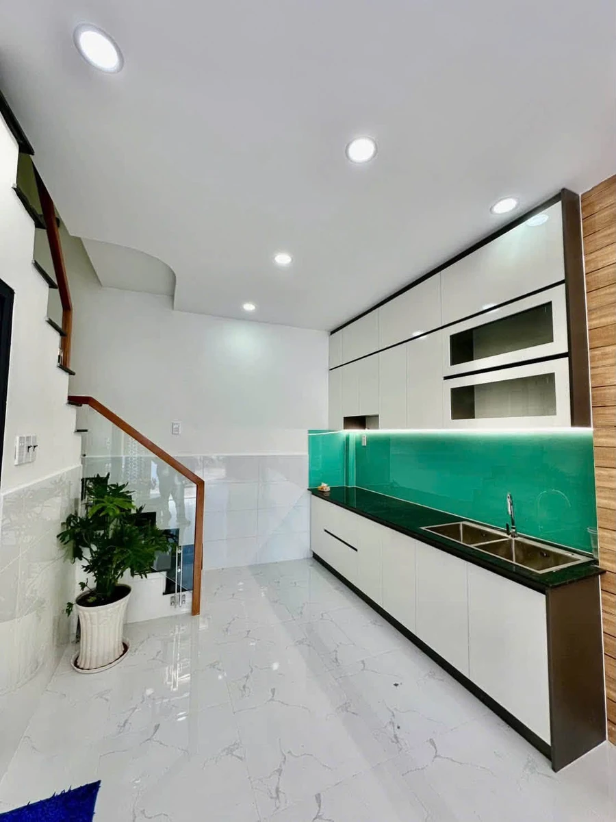 Bán nhà góc 2 mặt tiền Hẻm Chiến Lược Bình Tân 3,5 tỷ - Ảnh thu nhỏ 4