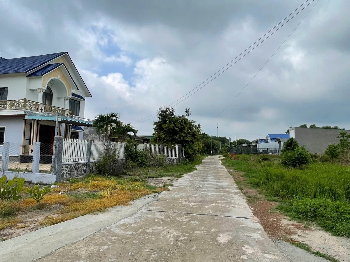 Bán đất 100m2 gần chợ Minh Long 580 triệu - Ảnh thu nhỏ 3