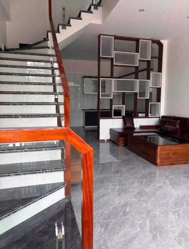 Bán nhà 4 phòng ngủ 3.5 tầng mới xây 52m2 Hà Trung 2,55 tỷ - Ảnh thu nhỏ 3