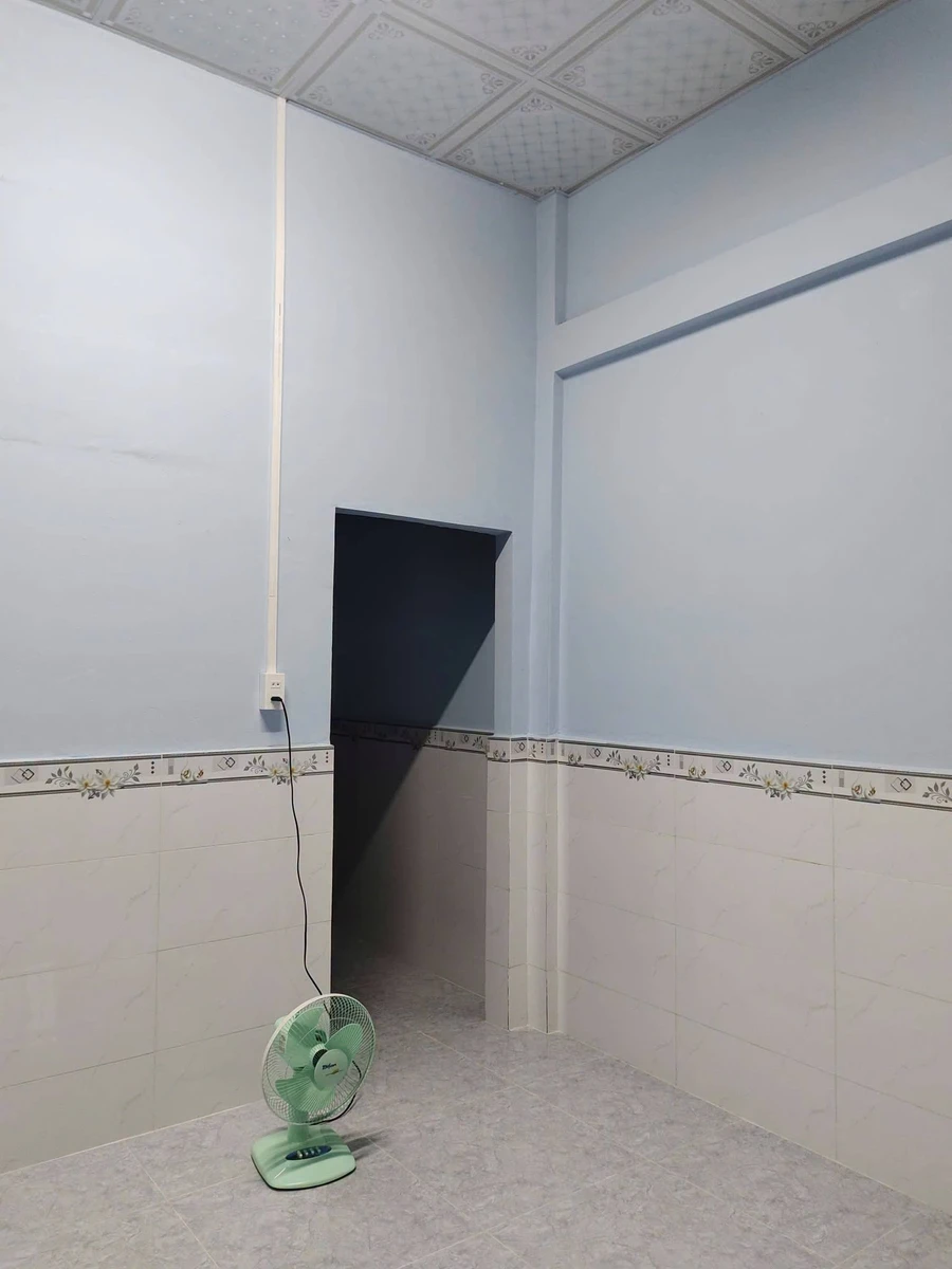 Bán nhà phố mặt tiền Nam Cao 60m², 2PN, Q.12 giá 1 tỷ 400 triệu - Ảnh thu nhỏ 2