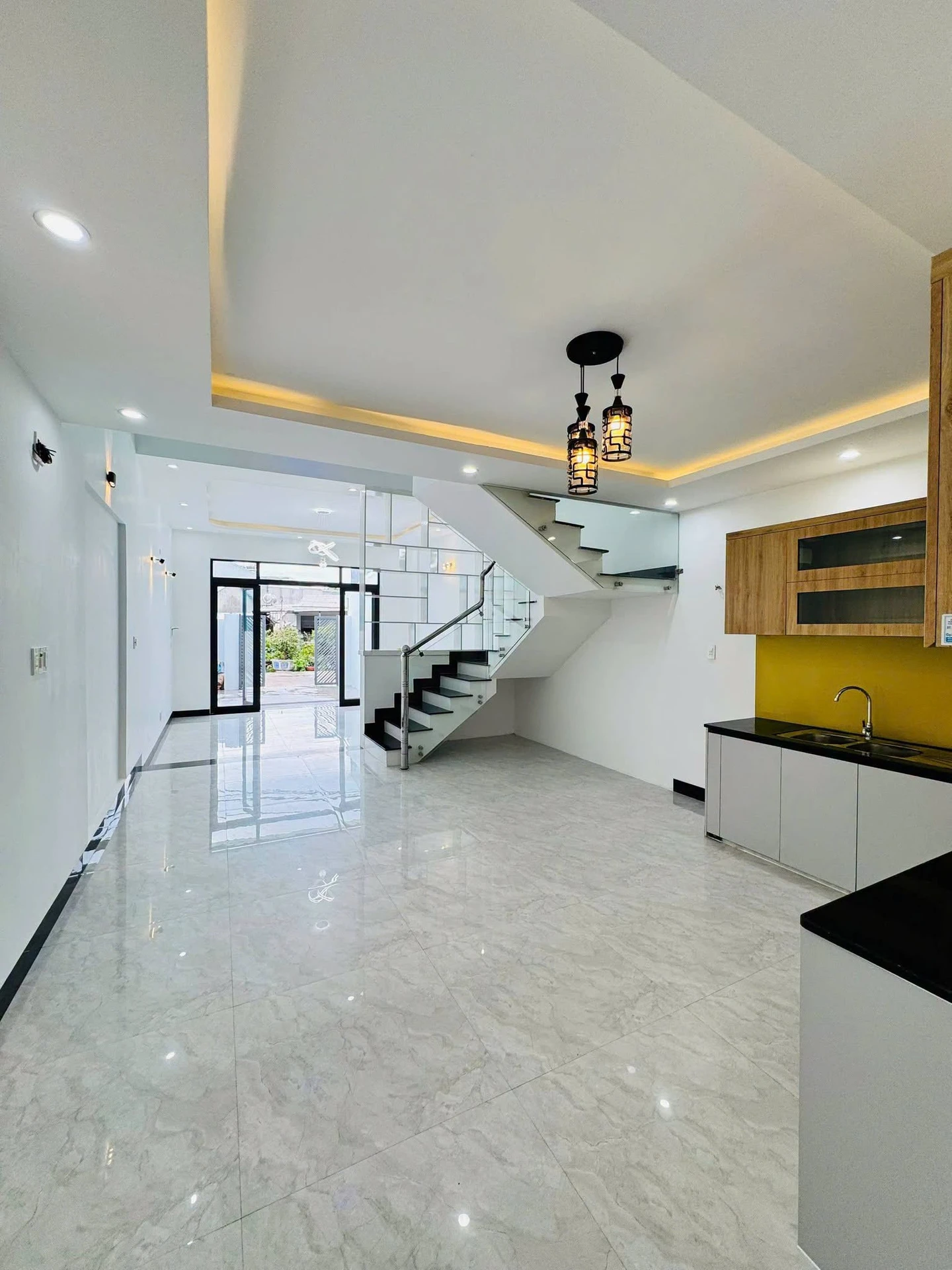 Bán nhà mặt tiền hẻm 626 Nguyễn Công Phương 110m² Quảng Ngãi - Ảnh 1