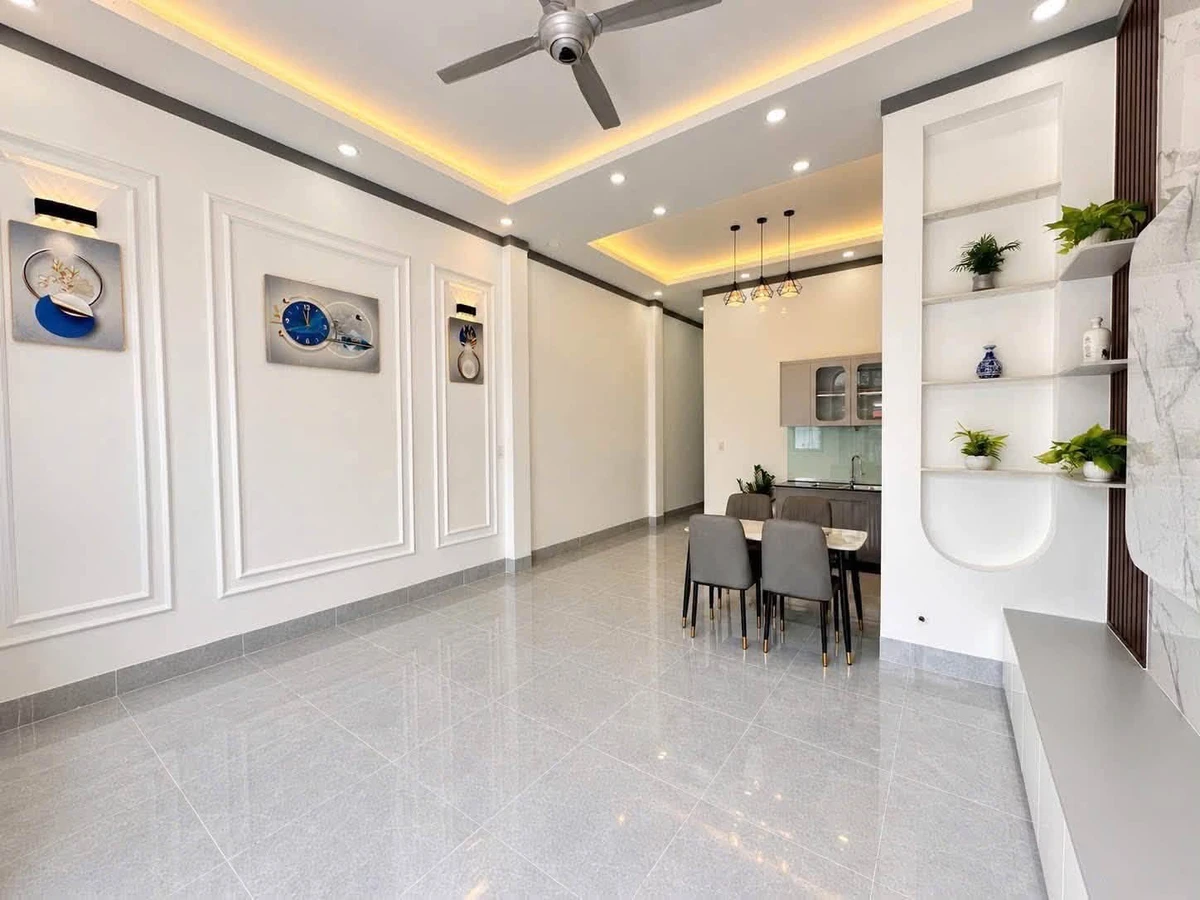 Bán nhà hiện đại 2 phòng ngủ 99m² Thủ Dầu Một, Bình Dương - Ảnh thu nhỏ 5