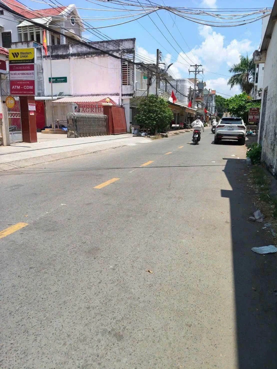 Bán lô đất trung tâm Thị Trấn Bình Đại 80m2 - 1 tỷ 1 - Ảnh 1