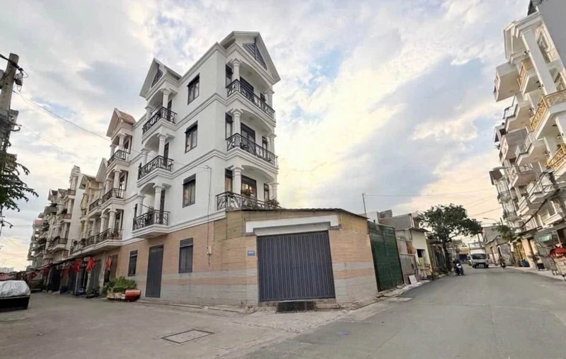 Bán nhà phố 4 tầng 65 m² Nguyễn Ảnh Thủ Quận 12
