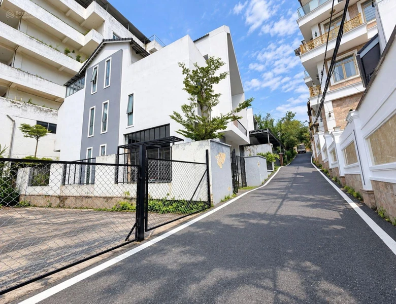 421 m2 | ngang 22 m | KQH Yersin Đà Lạt | Cách Hồ Xuân Hương 700m
