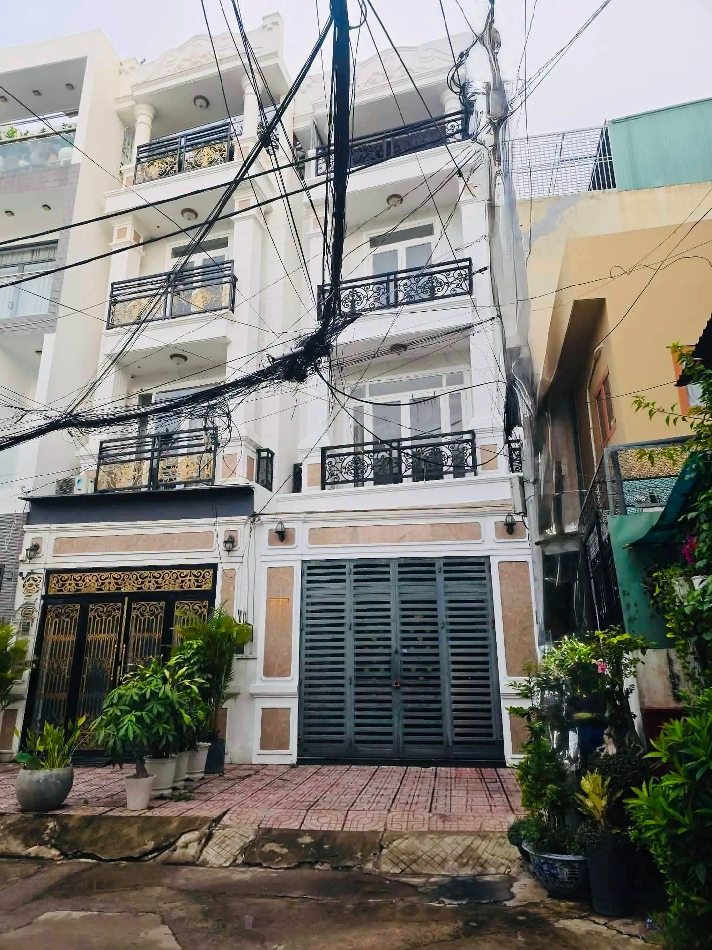 Bán nhà 3 tầng 53m² 4PN 3WC Phạm Văn Đồng 8.1 tỉ - Ảnh 1