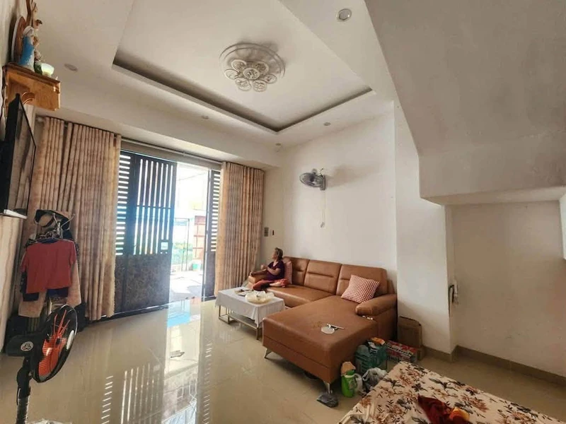 Bán nhà 1 trệt 2 lầu 42m2 hẻm ô tô đường Thống Nhất Mới, Phường 8, Vũng Tàu