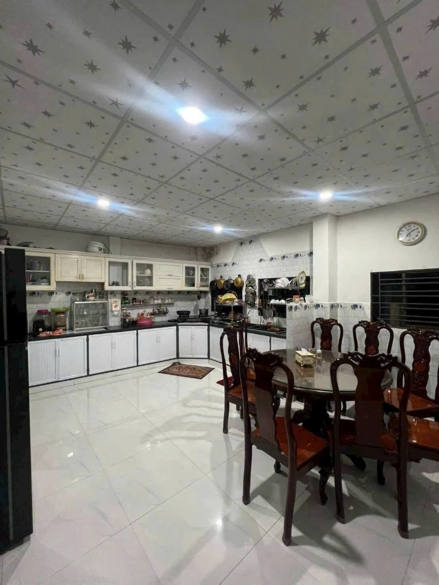 Bán nhà lầu 3 phòng ngủ 93.5m² trung tâm Phan Thiết, gần biển - Ảnh thu nhỏ 5