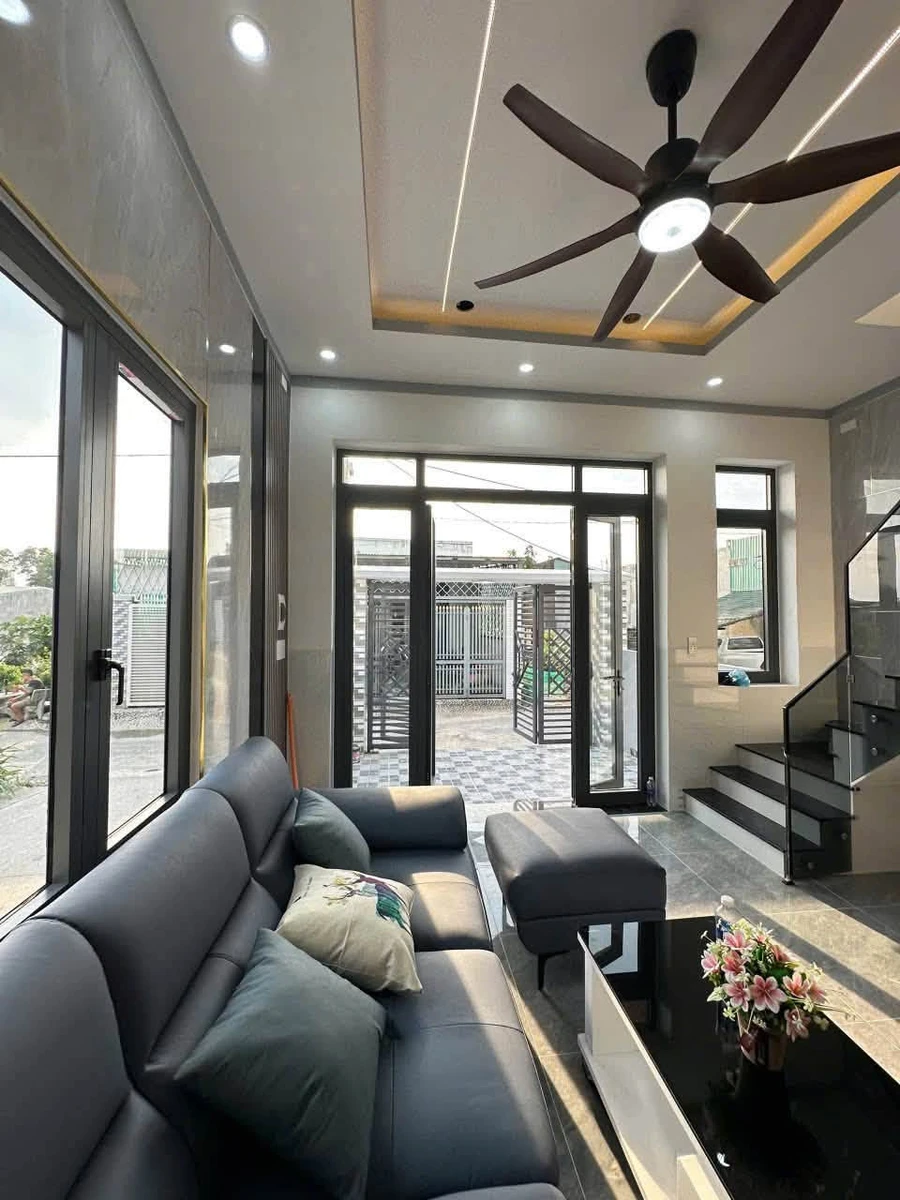 Bán nhà lầu 2MT 75m² gần trường mầm non Tinh Khôi - Ảnh thu nhỏ 3