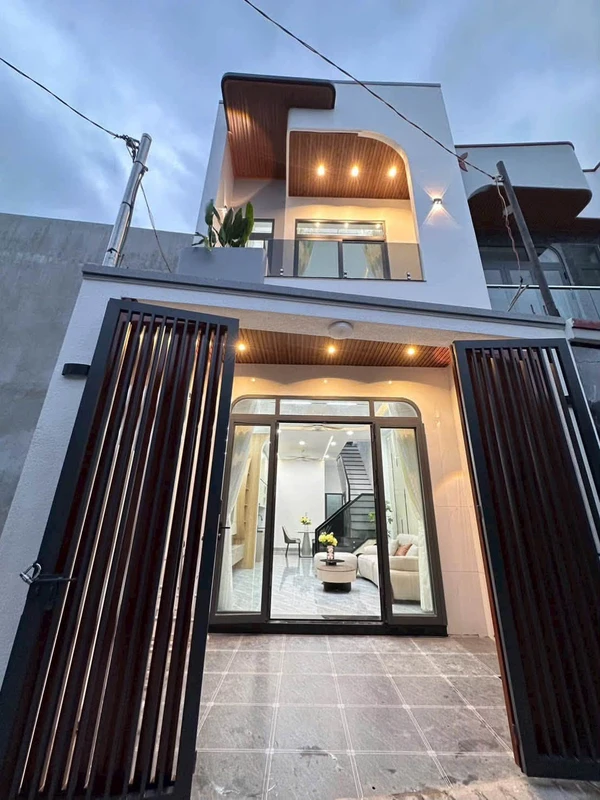 Bán nhà 1 trệt 1 lầu 63m2 hẻm ô tô KP3 Trảng Dài, giá 2,79 tỷ