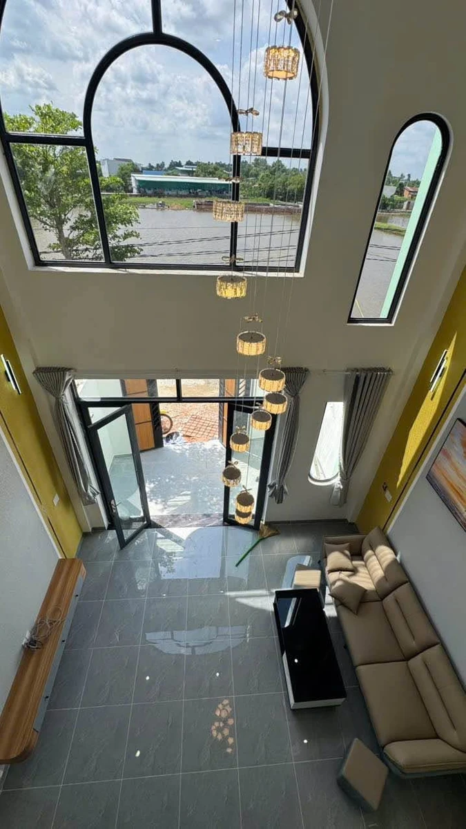 Bán nhà gác lửng 5x20m, 3 phòng ngủ, sổ hồng riêng, gần UBND xã Rạch Kiến, Long An - Ảnh thu nhỏ 4