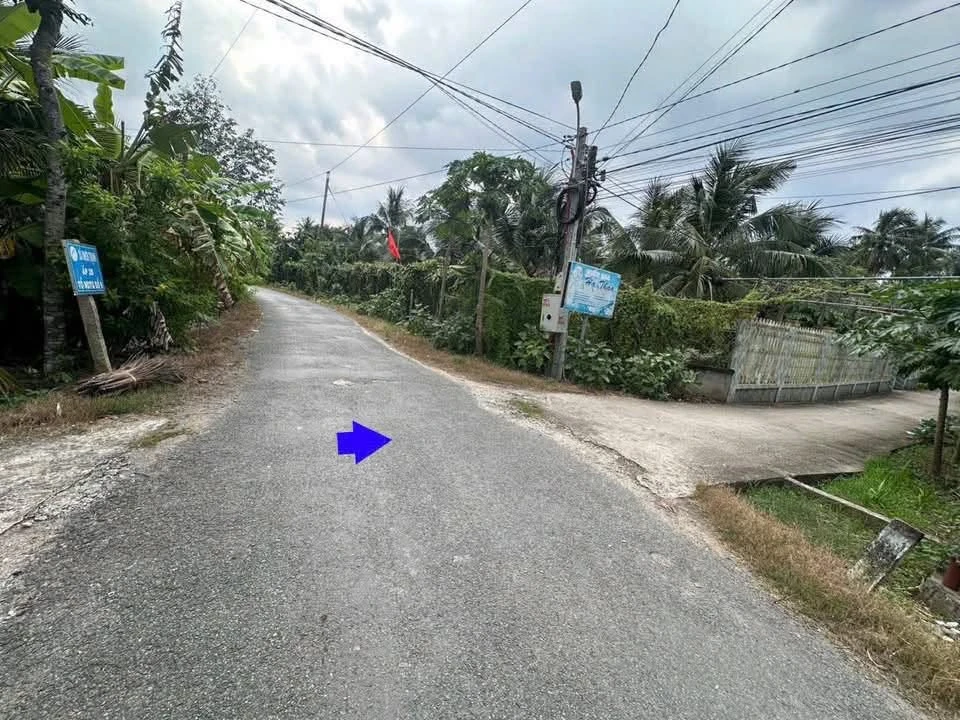 Bán nhà hẻm ô tô 137m², 2 phòng ngủ tại xã Nhơn Thạnh, Phú Khương, Bến Tre - Ảnh 1