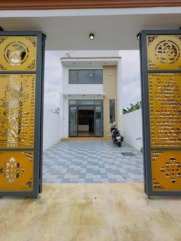 Bán nhà gác lửng 105m2 thổ cư gần chợ Sông Trầu, Đồng Nai, giá 1 tỷ 7xx