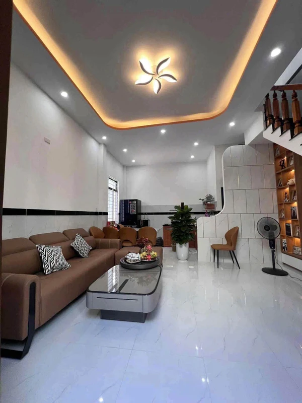 Nhà 2 tầng 3 mặt hẻm full nội thất 36,4m² Quy Nhơn 2,4 tỷ
