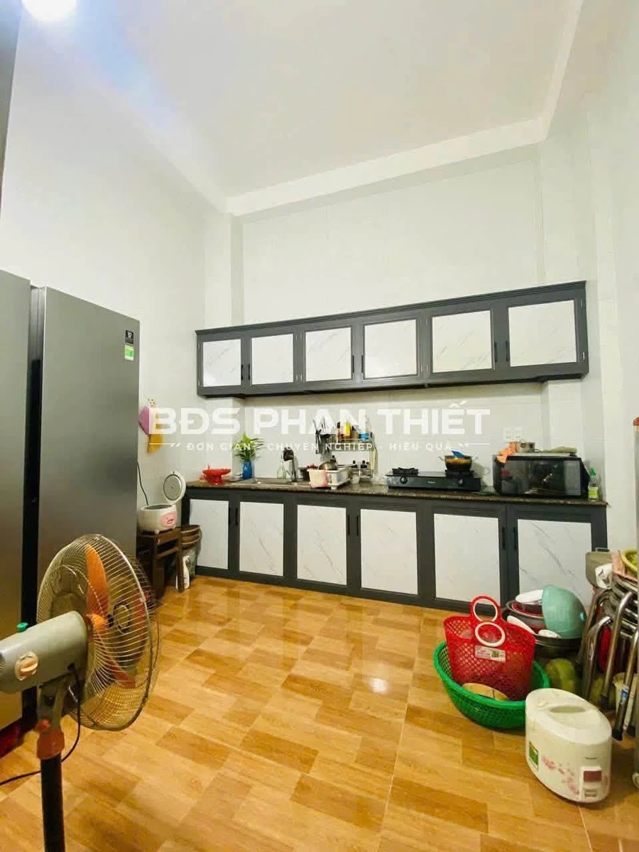 Bán nhà mặt tiền Trần Quý Cáp, 182m², 6,5 tỷ - Ảnh thu nhỏ 2