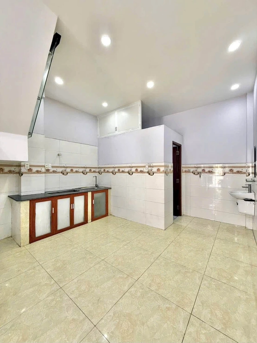 Bán nhà hẻm ô tô 46m2, 3 tầng 4PN, gần Phạm Văn Hai, Tân Bình, giá nhỉnh 7 tỷ - Ảnh thu nhỏ 5
