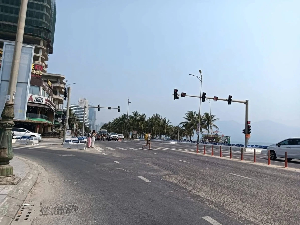 Bán đất biển Mỹ Khê 80m² mặt tiền 10m, 15 tỷ - Ảnh 1