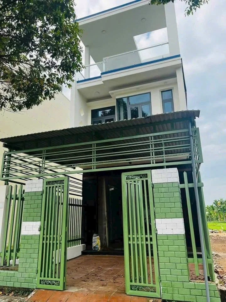 Bán nhà 2 mê mặt tiền Trường Chinh 100m² 3 phòng ngủ 3,8 tỷ - Ảnh 1