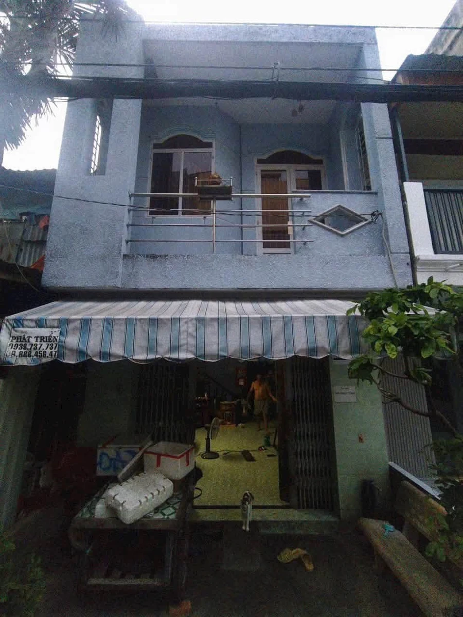 Bán nhà mặt tiền khu Bình Phú 4x10m, 1 trệt 1 lầu, Phường 10 Quận 6, giá 5,5 tỷ - Ảnh 1