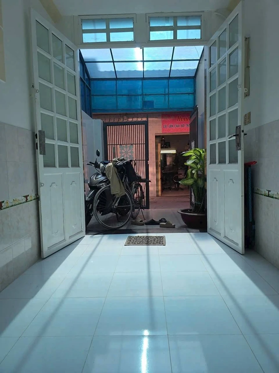 Bán nhà 3 tầng 52m Trần Văn Quang Tân Bình 3.5 tỷ - Ảnh thu nhỏ 3