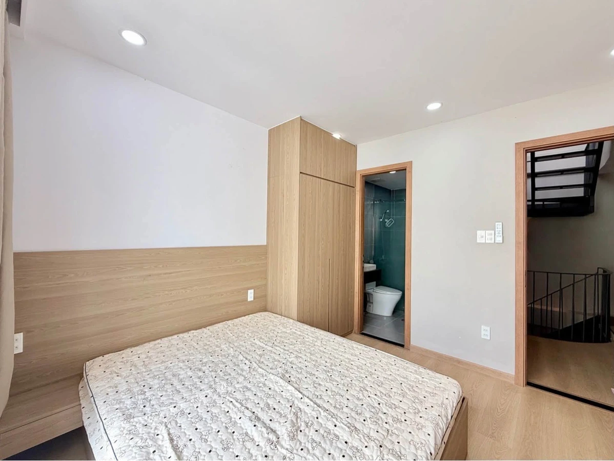 Bán nhà 4 tầng 50m2 mặt tiền Phan Xích Long Phú Nhuận 9.5 tỷ - Ảnh thu nhỏ 2