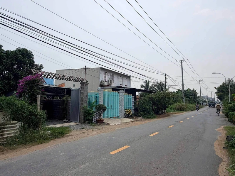 Bán nhà sân vườn 900m² 2PN Tây Ninh 3tỷ600tr