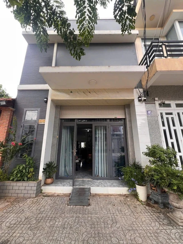 Bán nhà một trệt một lầu Nguyễn An Ninh, Bà Rịa, 79 m2, 4 tỷ 9