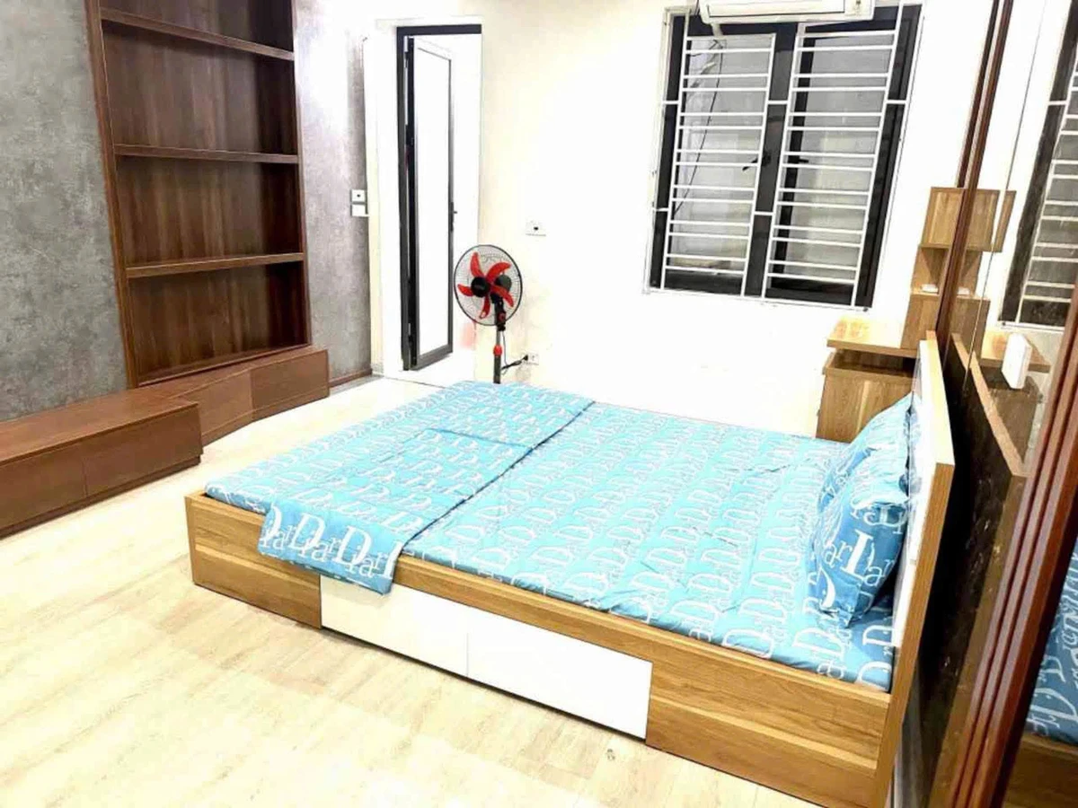 Bán nhà 60m2 4,5 tầng Văn Cao 4 tỷ - Ảnh thu nhỏ 2