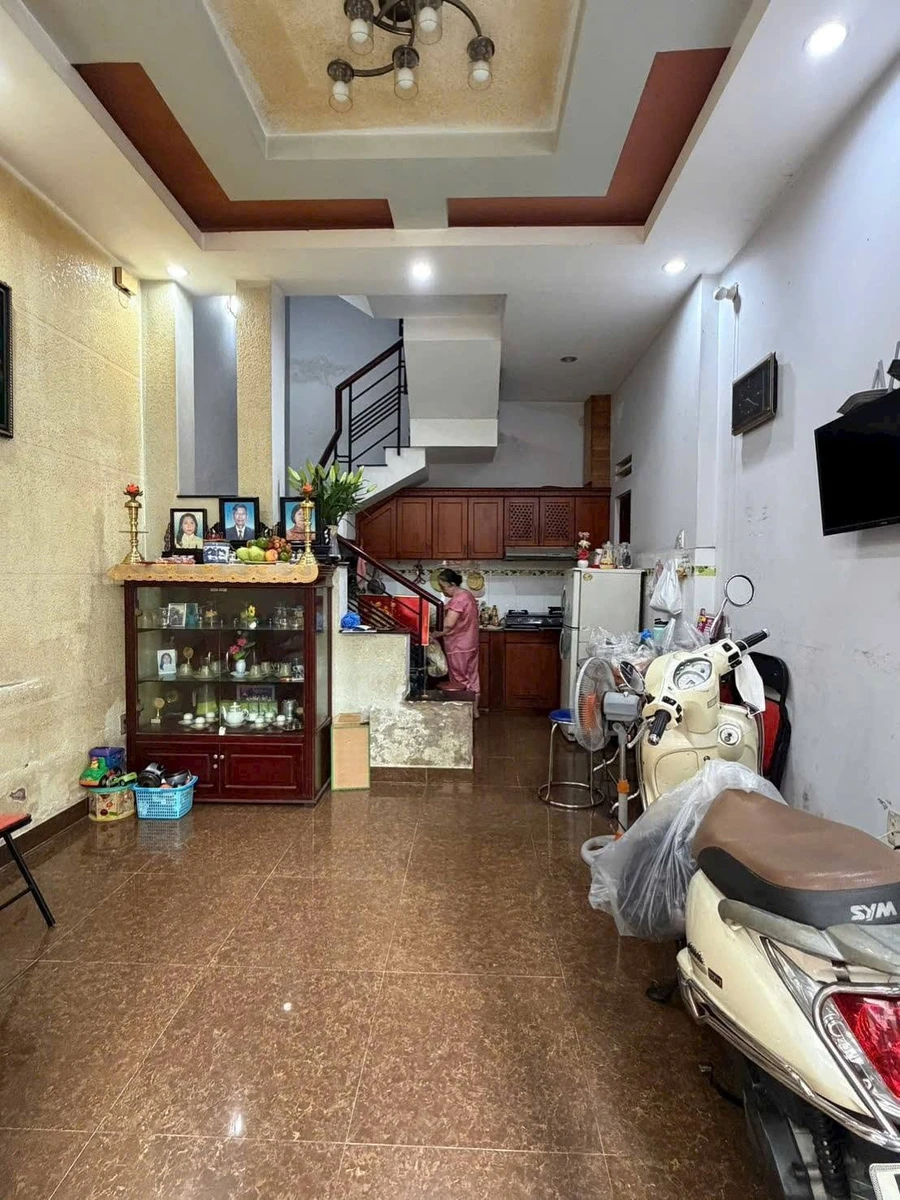 Bán nhà hẻm 3m Hồ Bá Kiện, P.15, Q.10, 33.3m² - 5.6 tỷ - Ảnh thu nhỏ 3