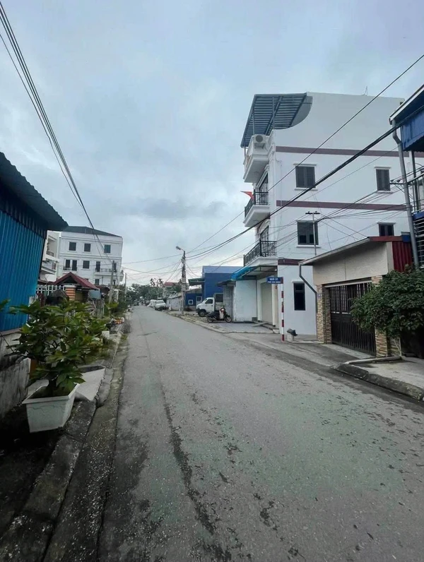 Bán đất mặt đường Vân Quan, Đa Phúc, Dương Kinh, 73,6m2, tặng nhà cấp 4