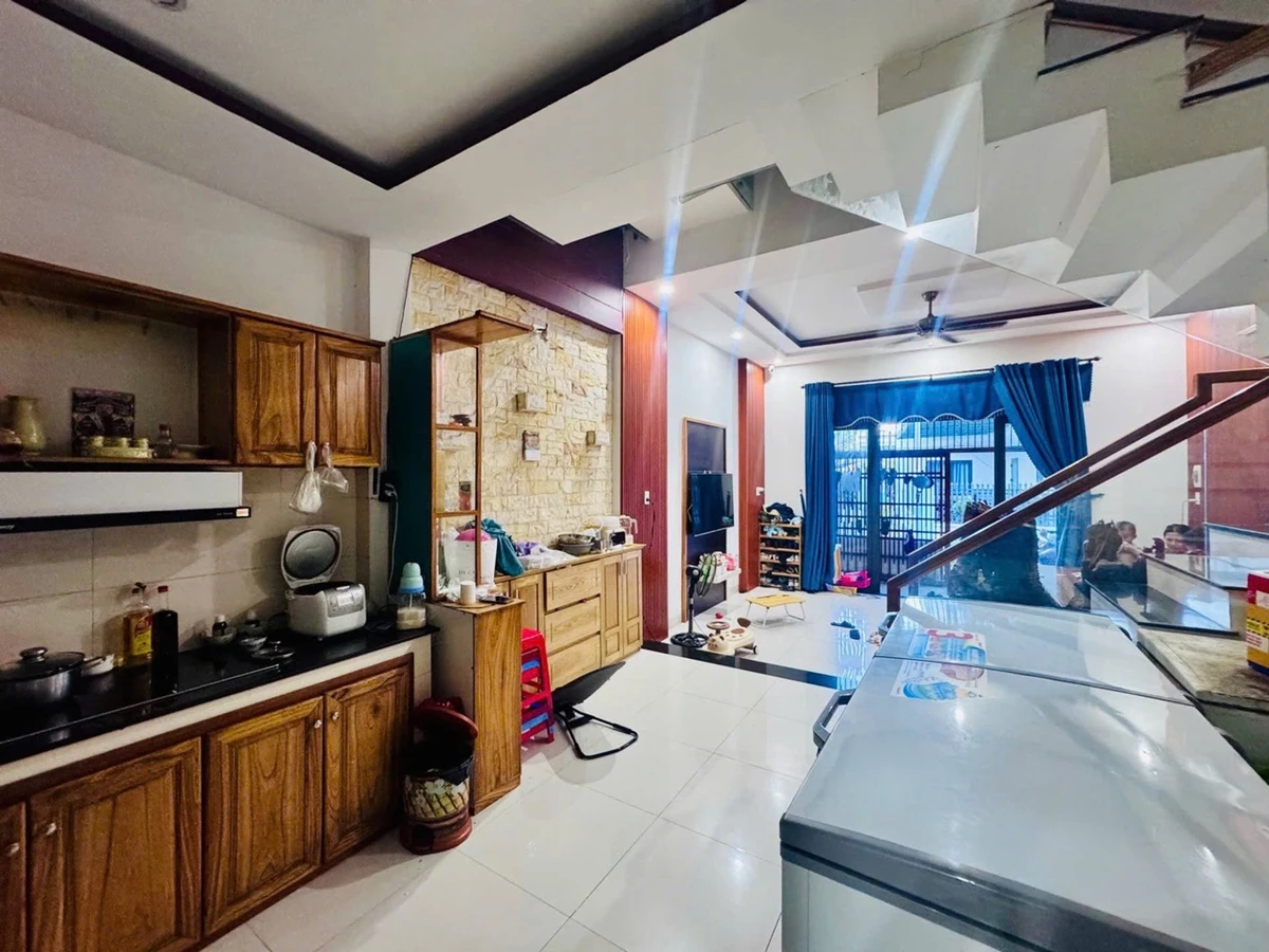 Bán nhà 2 tầng 70m² Hoàng Văn Thái Gò Vấp, 3 phòng ngủ - Ảnh thu nhỏ 2