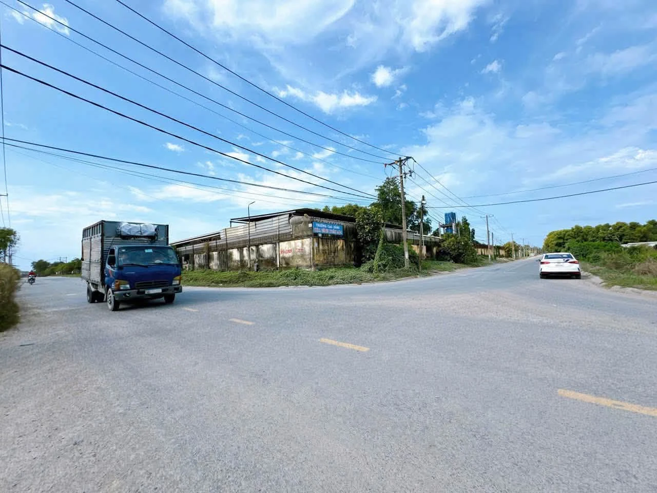 Bán 2400m2 đất SKC Hố Nai, sổ hồng 12 tỷ - Ảnh 1