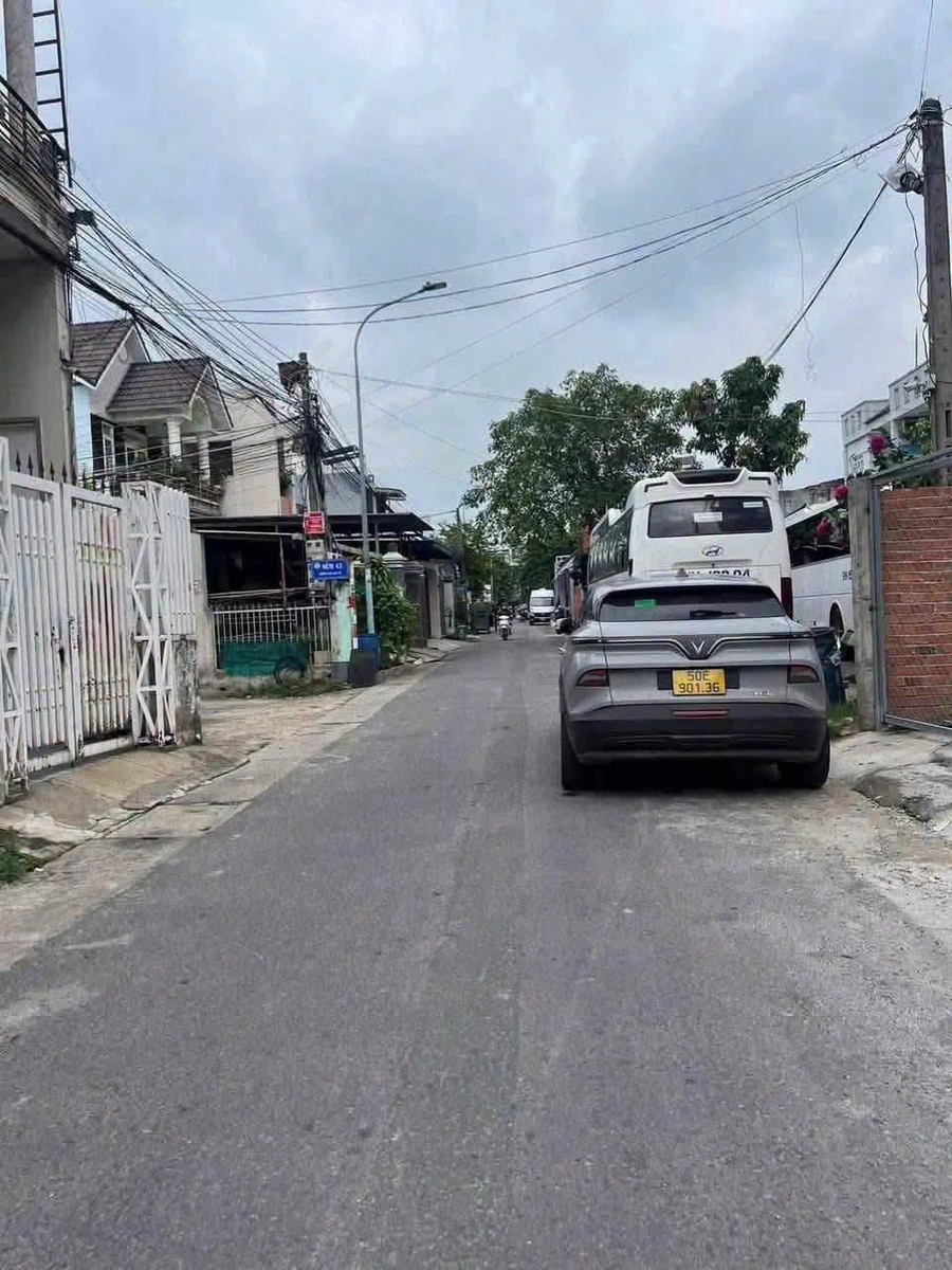 Bán nhà 1 trệt 3 lầu mặt tiền kinh doanh 91m², Dĩ An 8,8 tỷ - Ảnh thu nhỏ 2