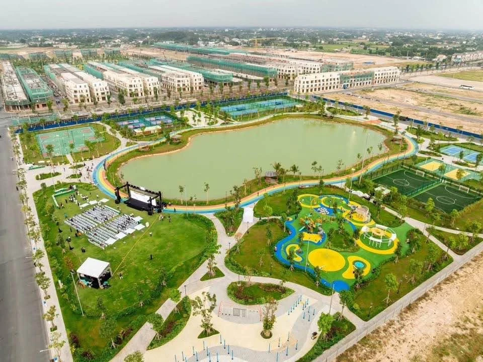 Bán nhà liền kề TN8-133 Swan Lake Vinhomes Green City, đất 75m2, giá 6,024 tỷ - Ảnh thu nhỏ 3