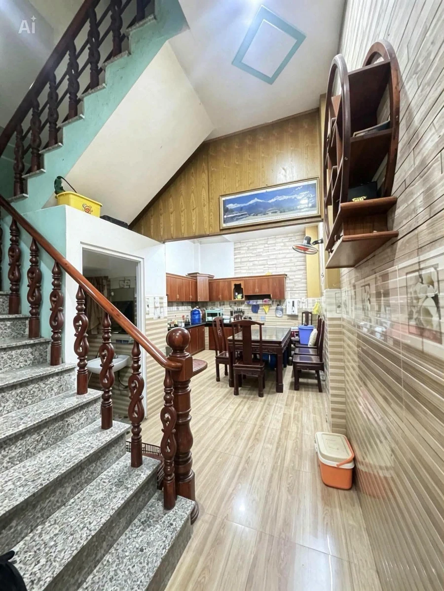 Bán nhà 4 tầng 68m2 hẻm kinh doanh 8m Hiệp Thành 17, Quận 12, giá 5,65 tỷ - Ảnh thu nhỏ 2