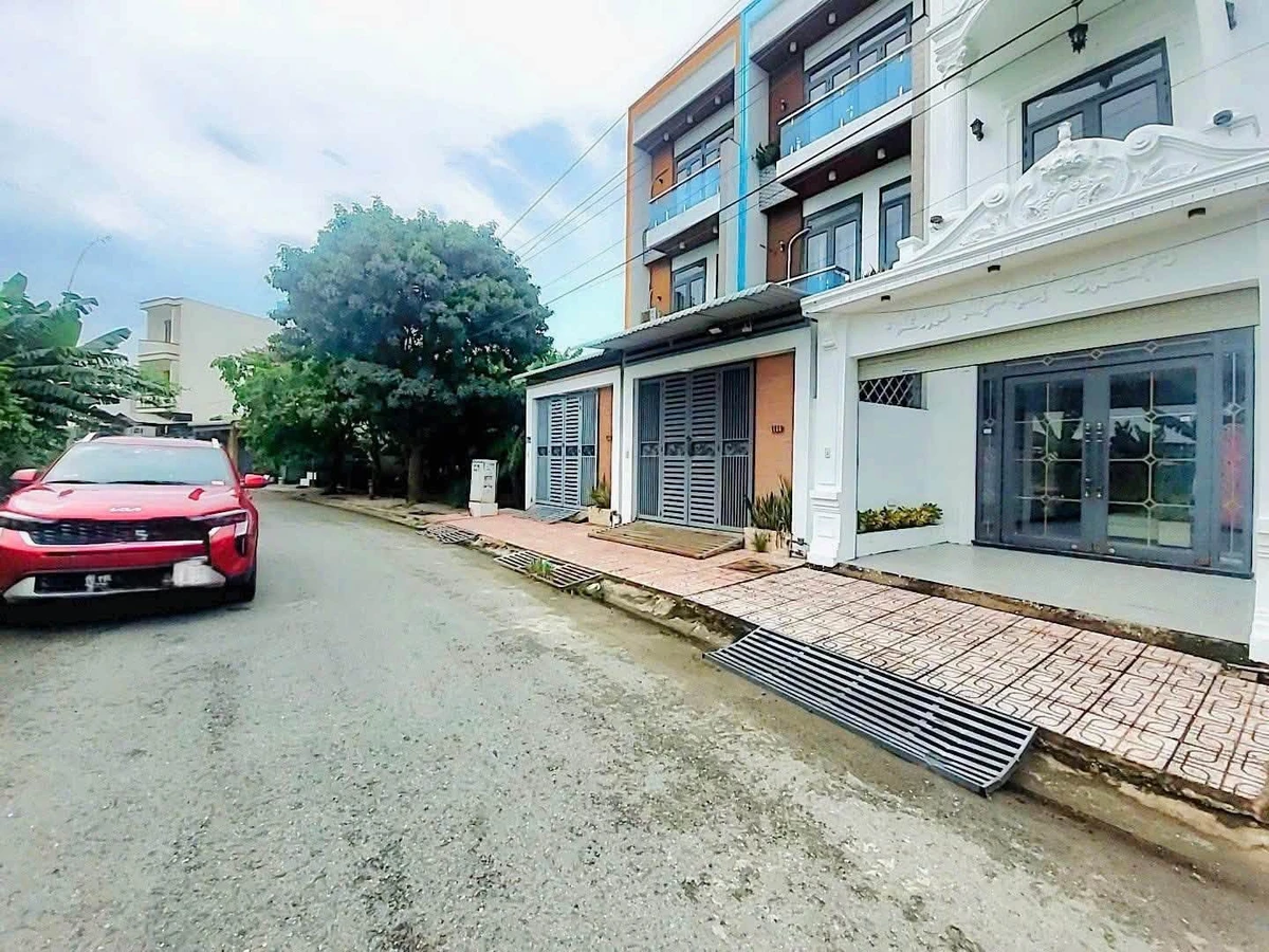 Bán nhà 1 trệt 2 lầu 74,9m² gần chợ Long Thượng, Phước Lý, giá 3,2 tỷ - Ảnh thu nhỏ 2